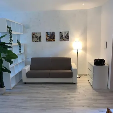 Apartment Casa Claudy Vimodrone